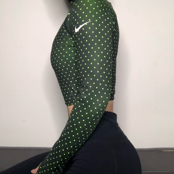 NIKE Thermal Crop Zip - Picture 2 of 2